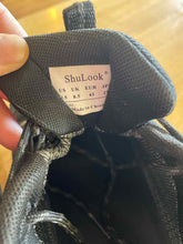 Load image into Gallery viewer, 9.5 Men&#39;s Shoes
