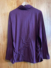 Load image into Gallery viewer, Size XL Duluth Trading Plum Women's Long Sleeve Shirt
