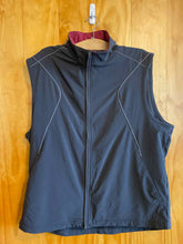 Load image into Gallery viewer, Size XL Nike Men&#39;s Vest
