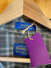 Load image into Gallery viewer, Size XL Pendleton Men's Flannel
