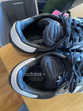 Load image into Gallery viewer, 9 Adidas Men's Shoes
