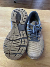 Load image into Gallery viewer, Women's Shoe Size 8 Brooks Lavender Running Shoes
