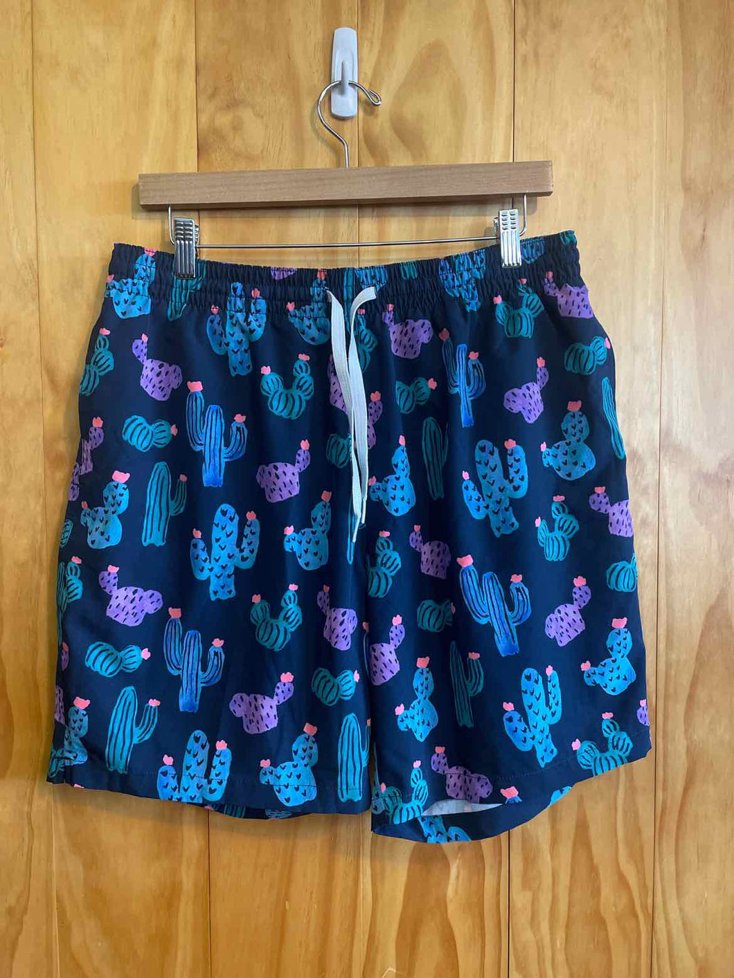 Size XL Chubbies Men's Swim Trunks