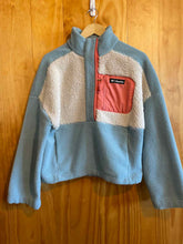 Load image into Gallery viewer, Size Medium Columbia Light Blue Women's Fleece Sweatshirt
