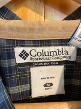 Load image into Gallery viewer, Size Medium Columbia Men's Flannel
