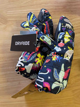 Load image into Gallery viewer, Burton Gloves
