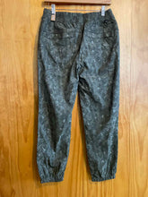 Load image into Gallery viewer, Size 10 Prana Green Women&#39;s Pants
