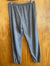 Load image into Gallery viewer, Size XS Vuori Grey Women's Sweatpants
