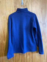 Load image into Gallery viewer, Size L Patagonia Purple Women&#39;s Sweater &amp; Sweatshirt
