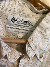 Load image into Gallery viewer, Size Large Columbia Men's Short Sleeve Shirt
