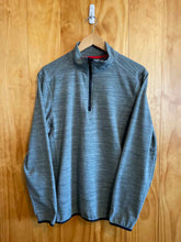 Load image into Gallery viewer, Size Medium Avalanche Men's Fleece
