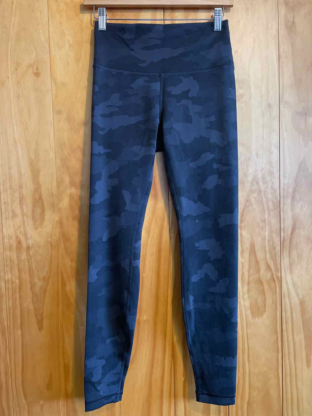 Size 8 Lululemon Black Print Women's Leggings