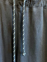 Load image into Gallery viewer, Size 1 Sundry Black Women's Sweatpants
