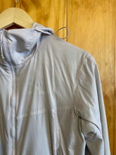 Load image into Gallery viewer, Women Size Medium Arc'teryx White Women's Light Jacket
