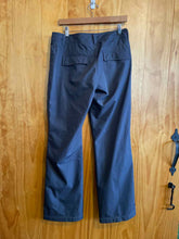 Load image into Gallery viewer, Size 6 Eddie Bauer Grey Women&#39;s Snow Pants
