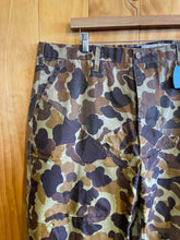 Load image into Gallery viewer, Size 44 Mount'n Prairie Men's Pants
