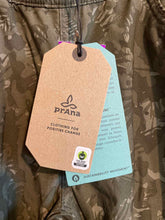 Load image into Gallery viewer, Size 10 Prana Green Women&#39;s Pants
