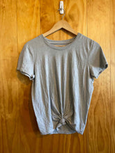 Load image into Gallery viewer, Size M Madewell Grey Women's Short Sleeve Shirt
