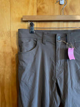Load image into Gallery viewer, Size 32 Prana Men's Hiking Pants
