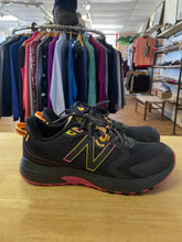 Load image into Gallery viewer, Women's Shoe Size 11 New Balance Dark Grey Trail Running Shoes
