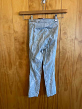 Load image into Gallery viewer, Size 0 Lululemon Sage Green Women's Leggings
