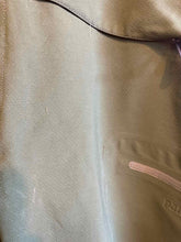 Load image into Gallery viewer, Size 32 Patagonia Men's Snow Pants
