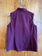 Load image into Gallery viewer, Size L Duluth Trading Men's Vest
