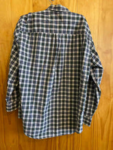 Load image into Gallery viewer, Size Large Lands End Men's Long Sleeve Shirt
