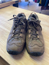 Load image into Gallery viewer, Shoe Size 10.5 vasque Brown Hiking Shoes
