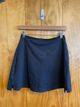 Load image into Gallery viewer, Size M Girlfriend Collective Black Skirt
