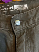 Load image into Gallery viewer, Size 31x30 Carhartt Men's Pants
