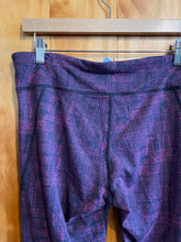 Load image into Gallery viewer, Size Large The North Face Purple Women&#39;s Leggings
