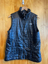 Load image into Gallery viewer, Size Large The North Face Black Women's Vest
