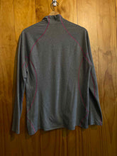 Load image into Gallery viewer, Size Large Patagonia Grey Women's Base Layer Top
