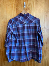Load image into Gallery viewer, Size Small Columbia Purple Women's Flannel
