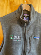 Load image into Gallery viewer, Size M Patagonia Men&#39;s Vest
