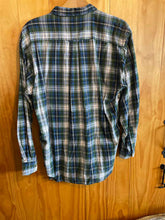 Load image into Gallery viewer, Size XL Nautica Men's Flannel
