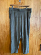 Load image into Gallery viewer, Size L Lands End Green Women's Pants
