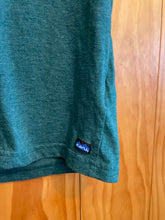 Load image into Gallery viewer, Size Medium Kavu Green Women's Short Sleeve Shirt
