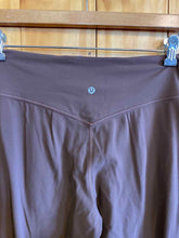 Load image into Gallery viewer, Size Unknown Lululemon Brown Women's Sweatpants
