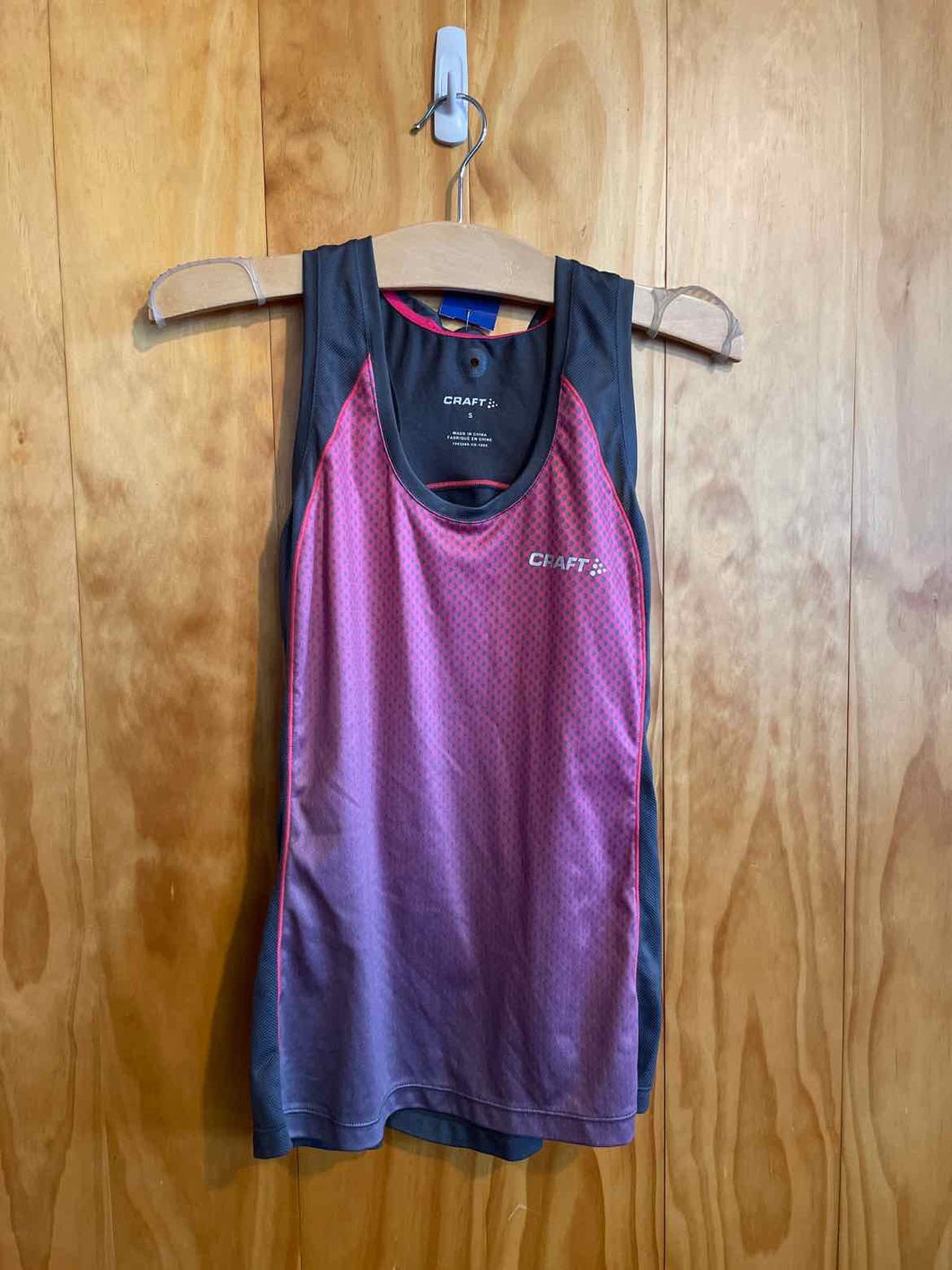 Size Small Craft Pink Women's Tank Top
