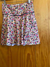Load image into Gallery viewer, Size XXS Athleta Multi-Color Skirt
