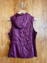 Load image into Gallery viewer, Size Medium smartwool Burgundy Women's Vest
