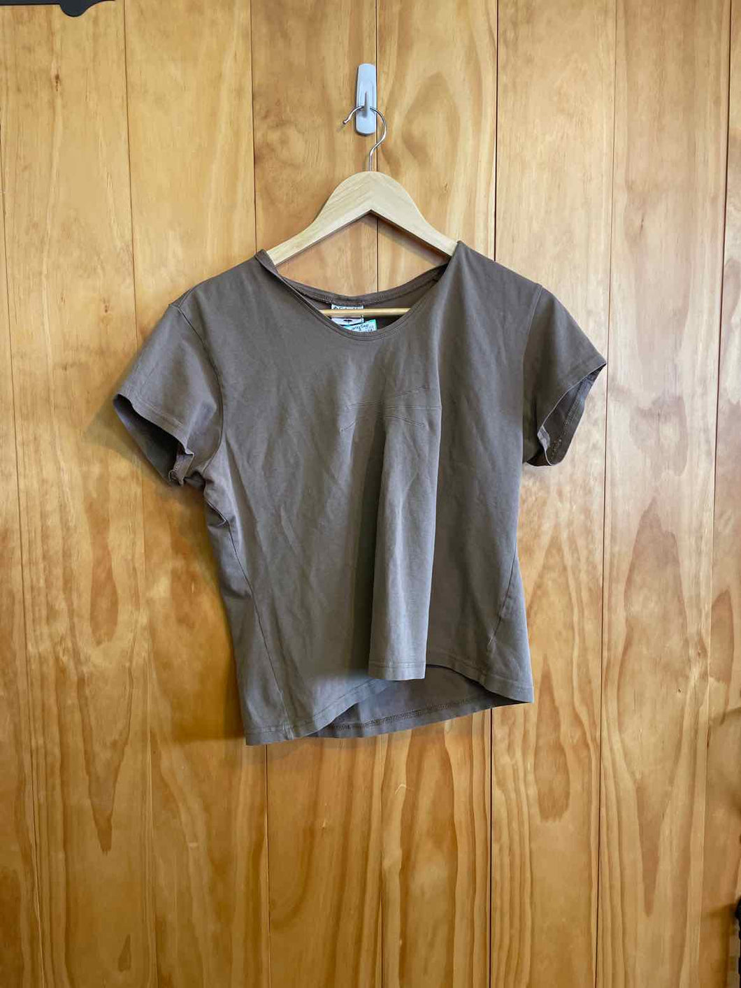 Size Large Columbia Brown Women's Short Sleeve Shirt