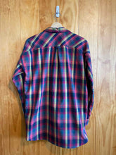 Load image into Gallery viewer, Size S Burton Men's Flannel
