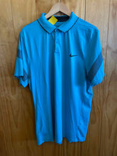 Load image into Gallery viewer, Size XL Nike Men's Short Sleeve Shirt
