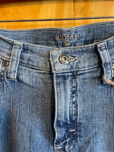 Load image into Gallery viewer, Size 8 Lee Blue Women's Jeans
