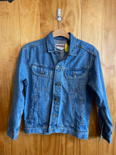 Load image into Gallery viewer, Size Medium Wrangler Men's Jacket
