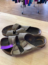 Load image into Gallery viewer, 40 Birkenstock Men's Sandals
