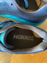 Load image into Gallery viewer, Women&#39;s Shoe Size 7.5 Hoka Navy Trail Running Shoes
